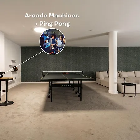 Vacation I La Moderne, Sparkling Heated Pool, Private Gym, Cine Room, Arcade Machines Marbella